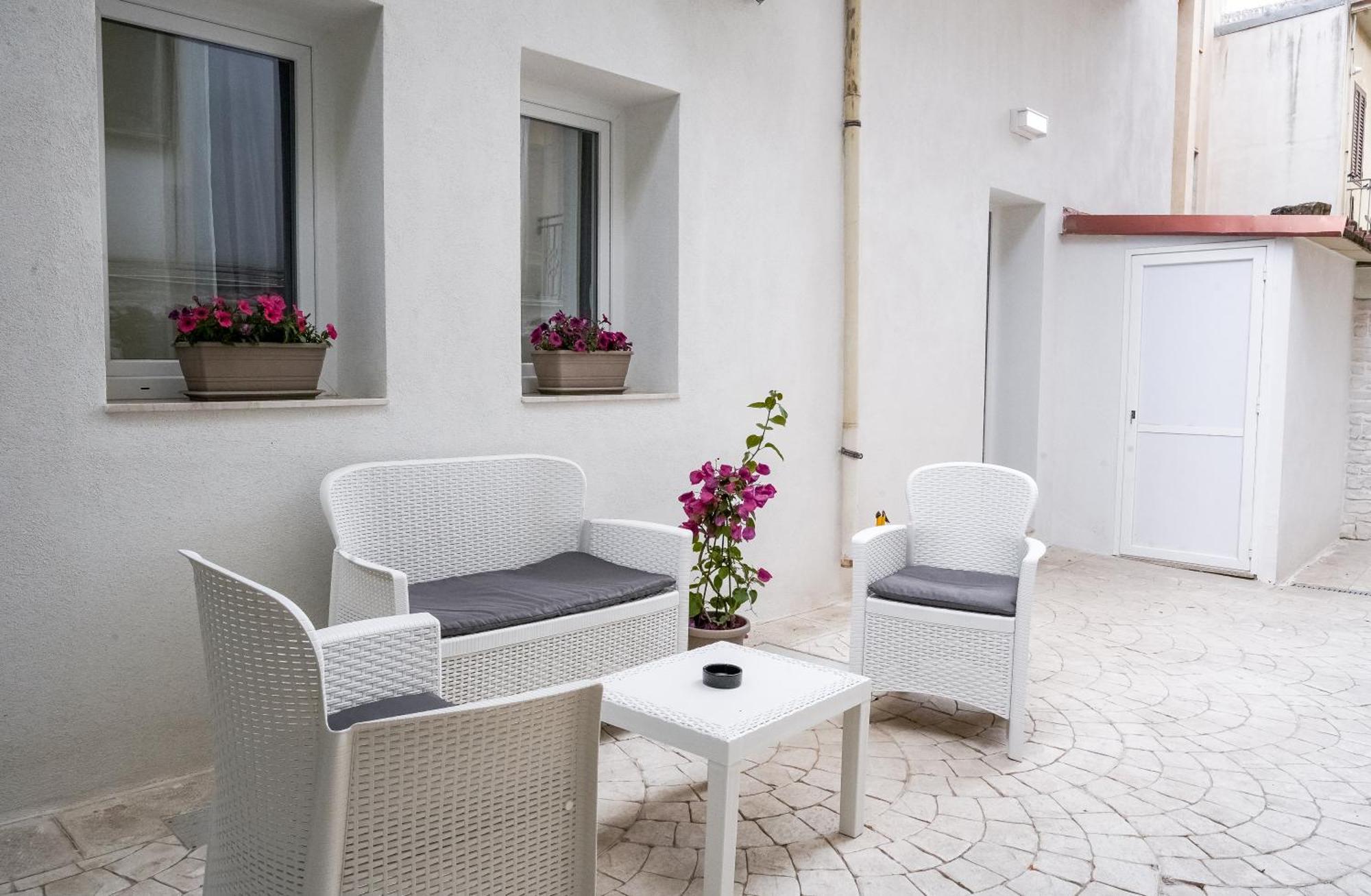 La Peonia B&B Ragusa Buitenkant foto